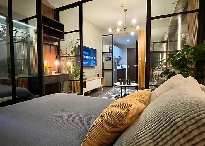 Luxurious 500mbps 1br In Makati Apartment
